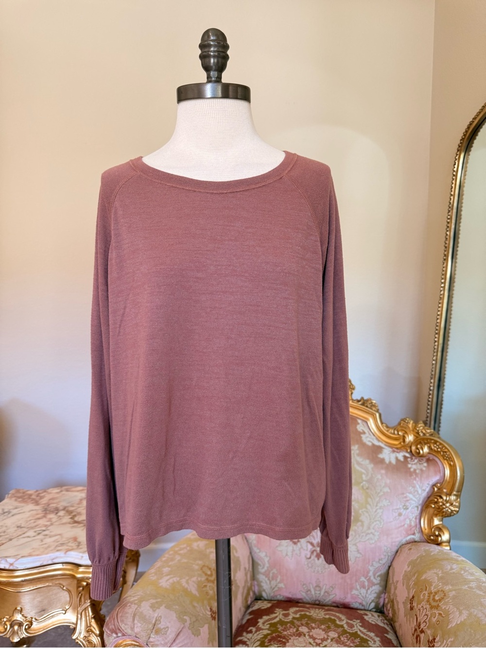 Abercrombie & Fitch Women's Long-Sleeve Knit Top in Dusty Mauve